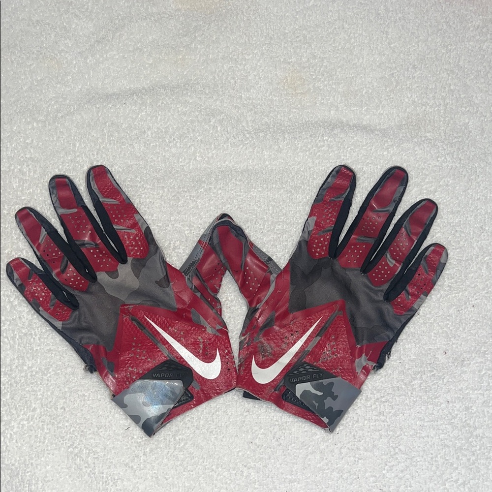 Nike Red and Gray Sports Gloves